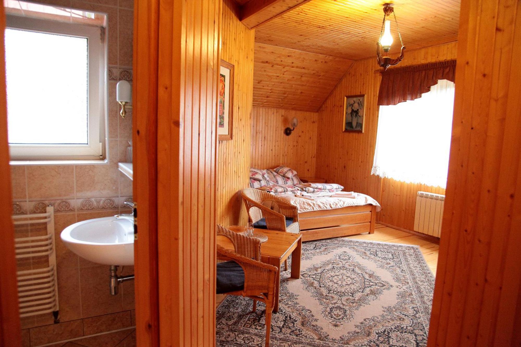 Hotel Wyrwidab Chodzież Kültér fotó
